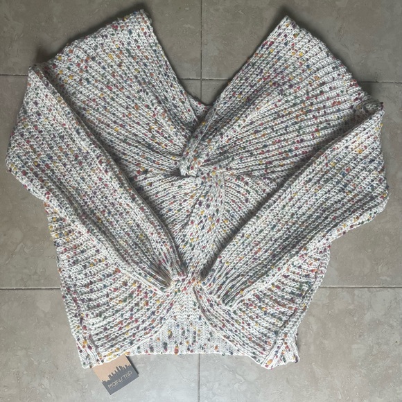 Source Unknown Sweaters - NWT🤍Boutique Popcorn Multicolor Sweater with Twist Back Cream Large